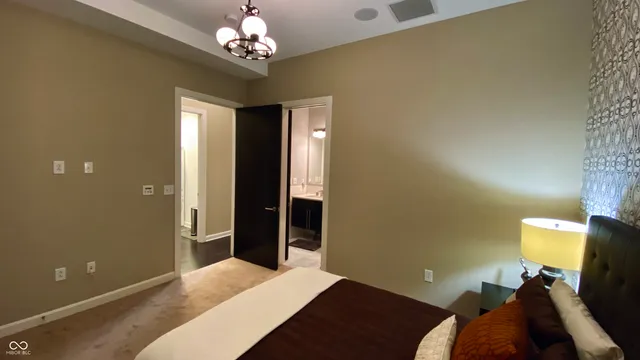 $2,295 | 1 Virginia Avenue, Unit 601, Indianapolis, IN 46204