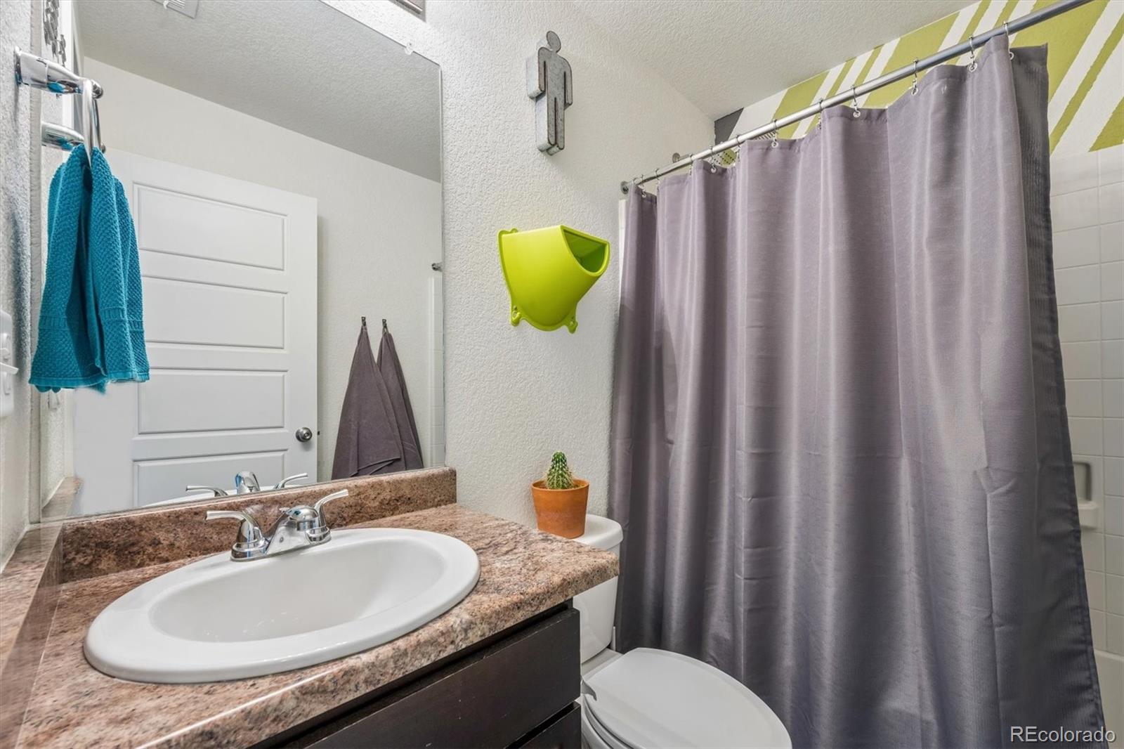 5237 Andes Way Denver, CO 80249 - Photo 10 of 40