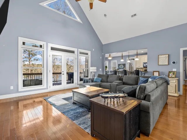 $749,900 | 475 Twin Springs Drive, Spartanburg, SC 29301