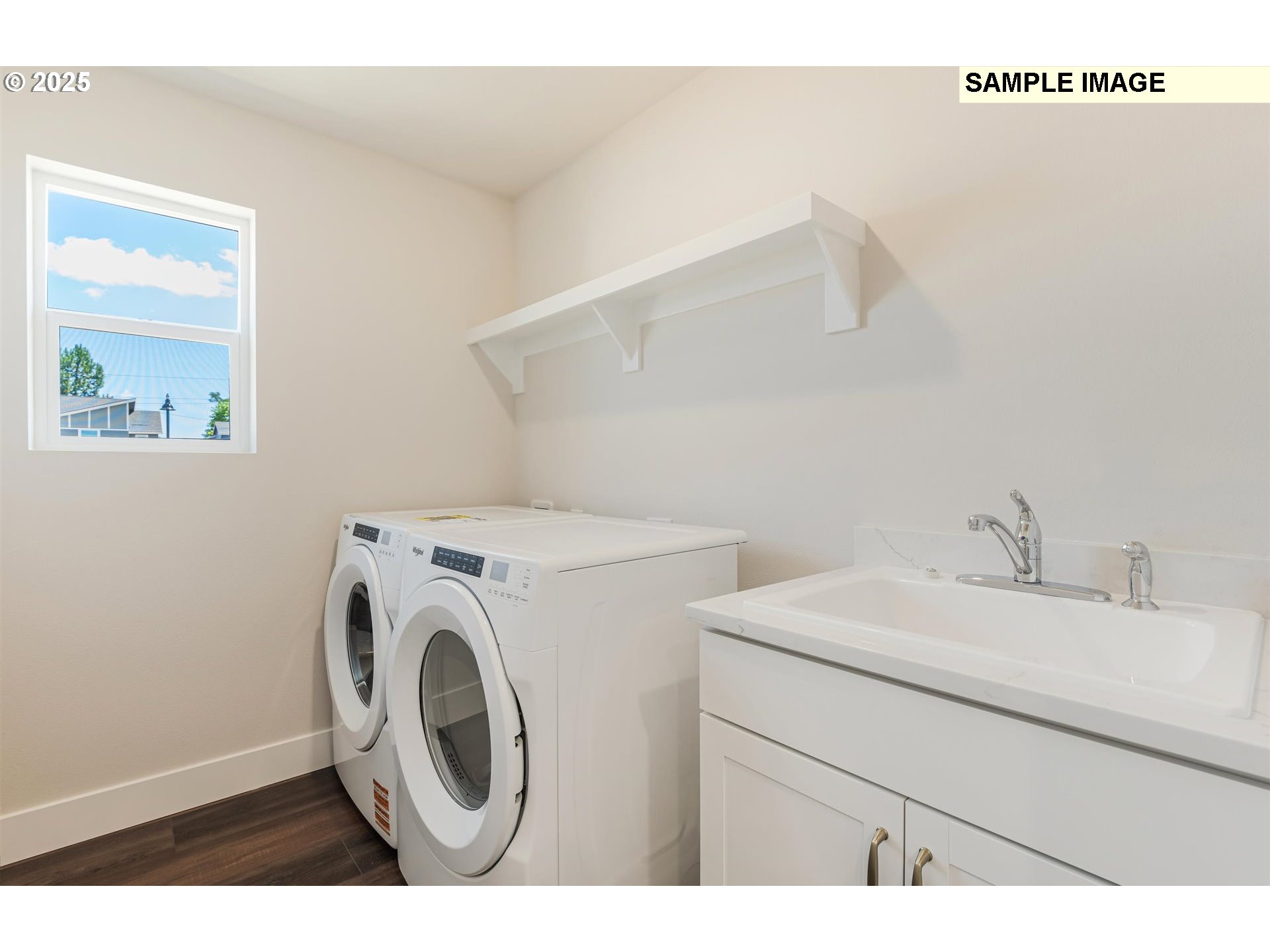 6749 Southwest Windflower Street Wilsonville, OR 97070 - Photo 20 of 33 a utility room with dryer and washer