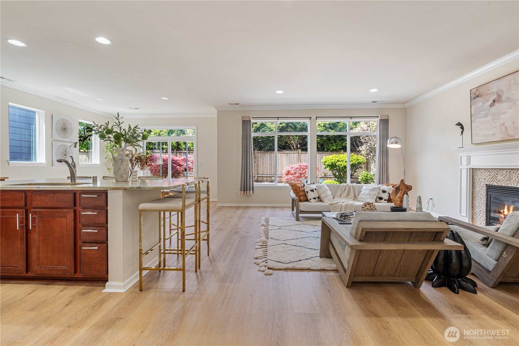 9528 25th Drive Southeast Everett, WA 98208 - Photo 5 of 36 a living room with furniture and a fireplace