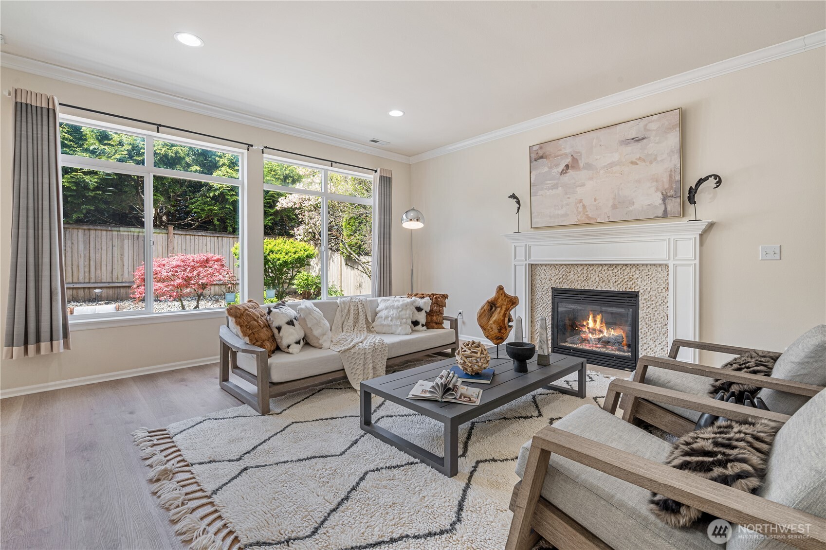 9528 25th Drive Southeast Everett, WA 98208 - Photo 7 of 36 a living room with furniture and a fireplace