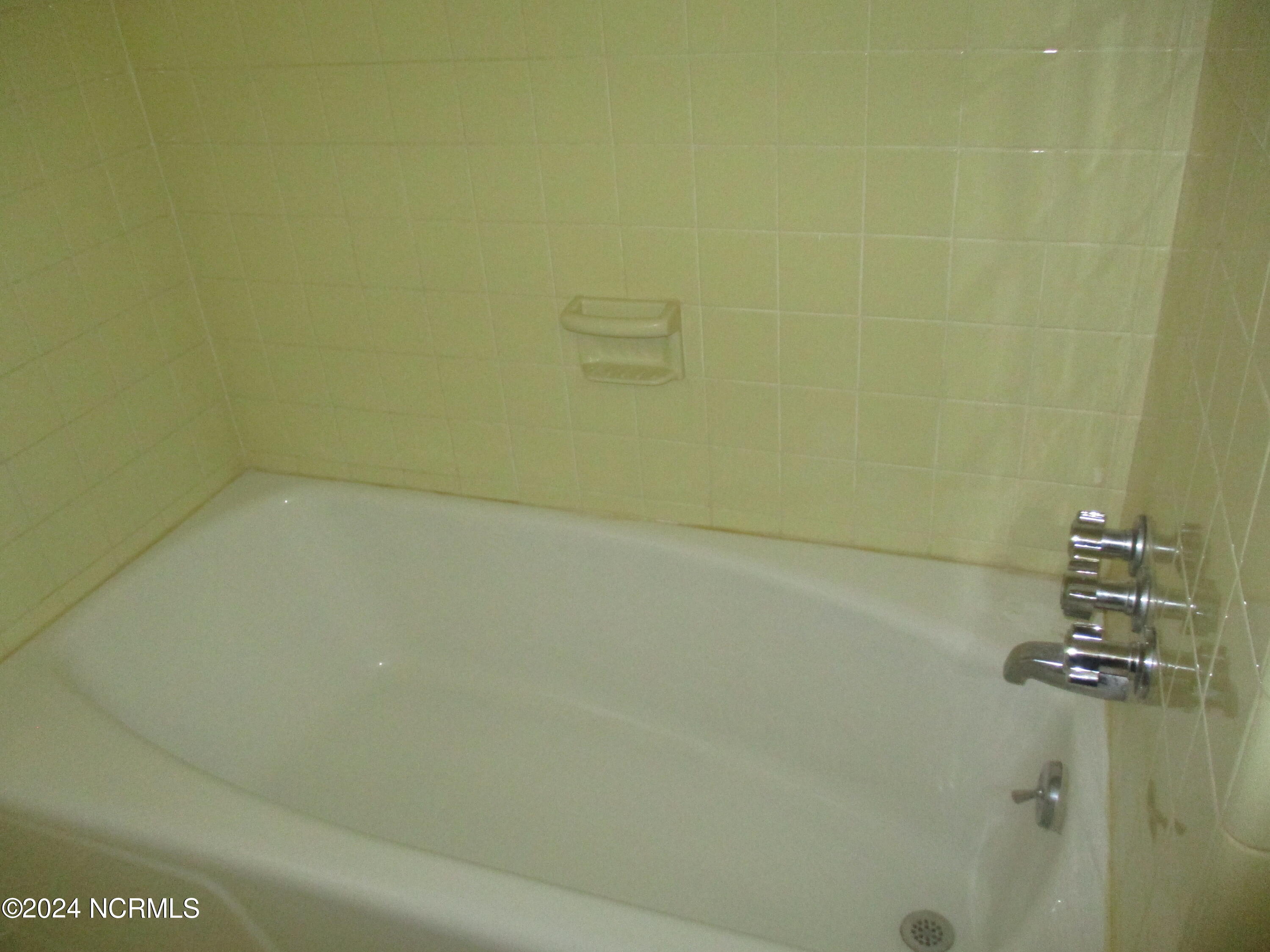 1708 Hardee Road Kinston, NC 28504 - Photo 22 of 34 Hall Bath
