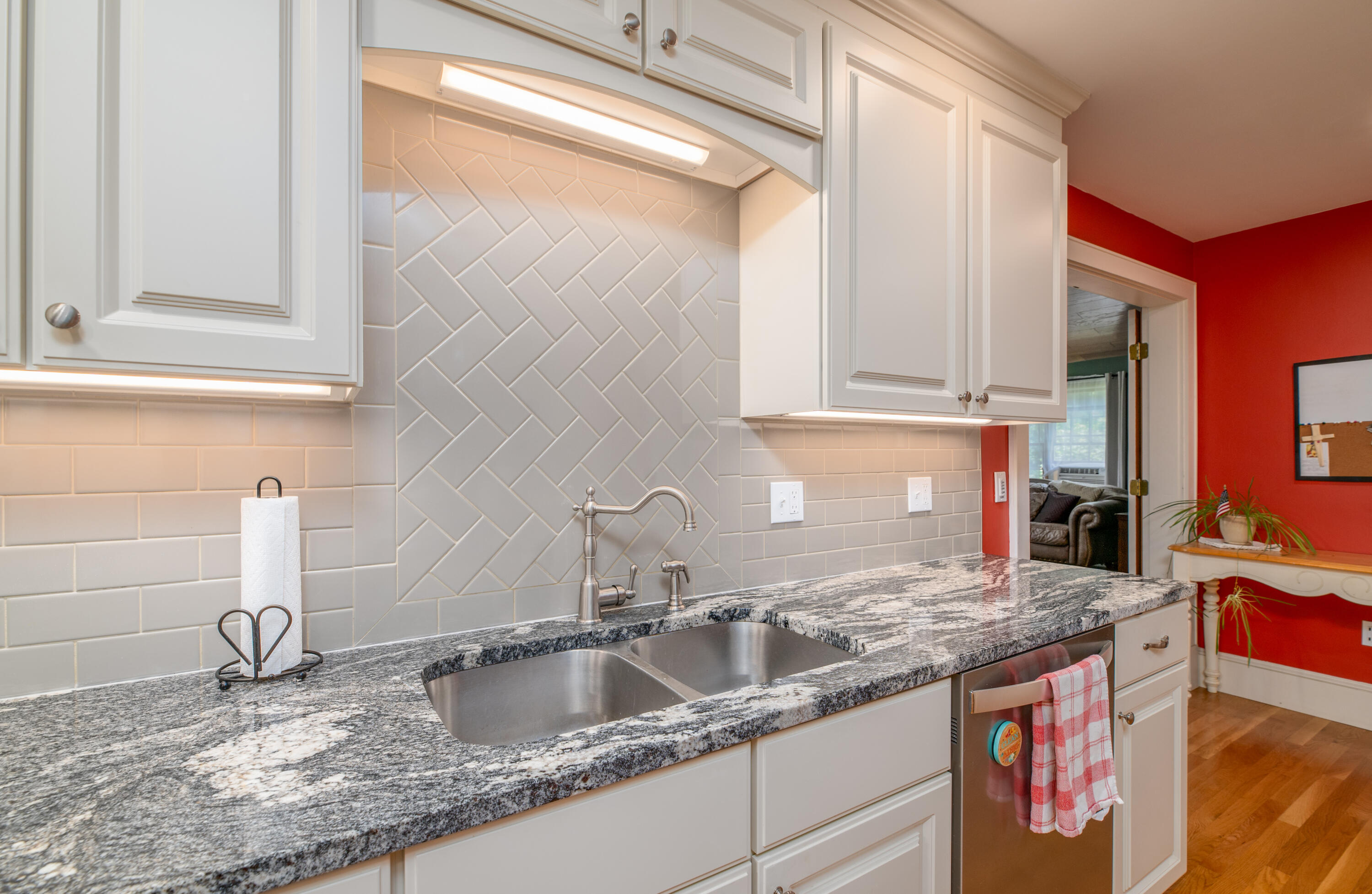 68 Fairview Avenue Augusta, ME 04330 - Photo 10 of 43 Interior22 (1)