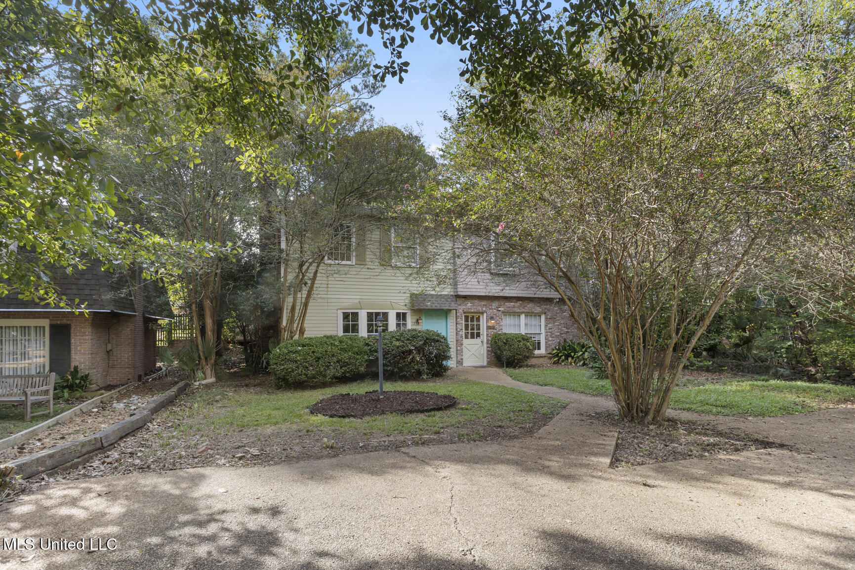 1233 Linden Place Jackson, MS 39202 - Photo 2 of 17 1233 Linden Pl-1