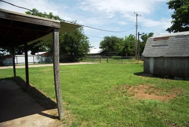 $79,900 | 2620 Crescent Drive, Vernon, TX 76384