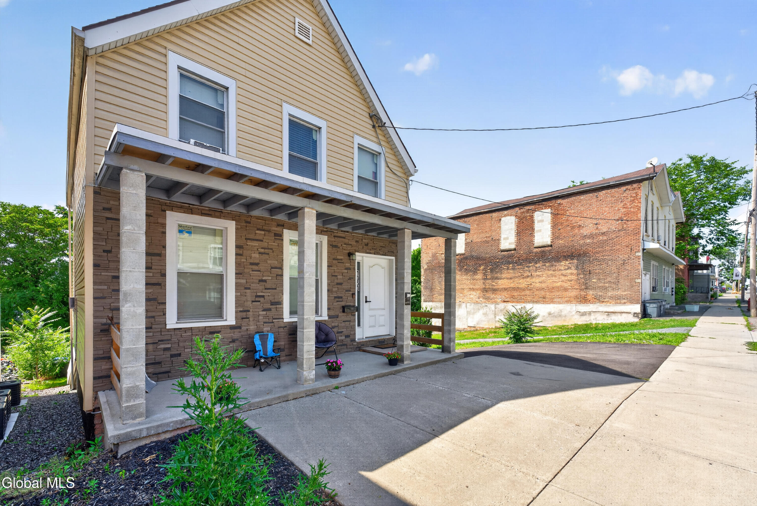 1053 Broadway Rensselaer, NY 12144 - Photo 1 of 31 1053 3