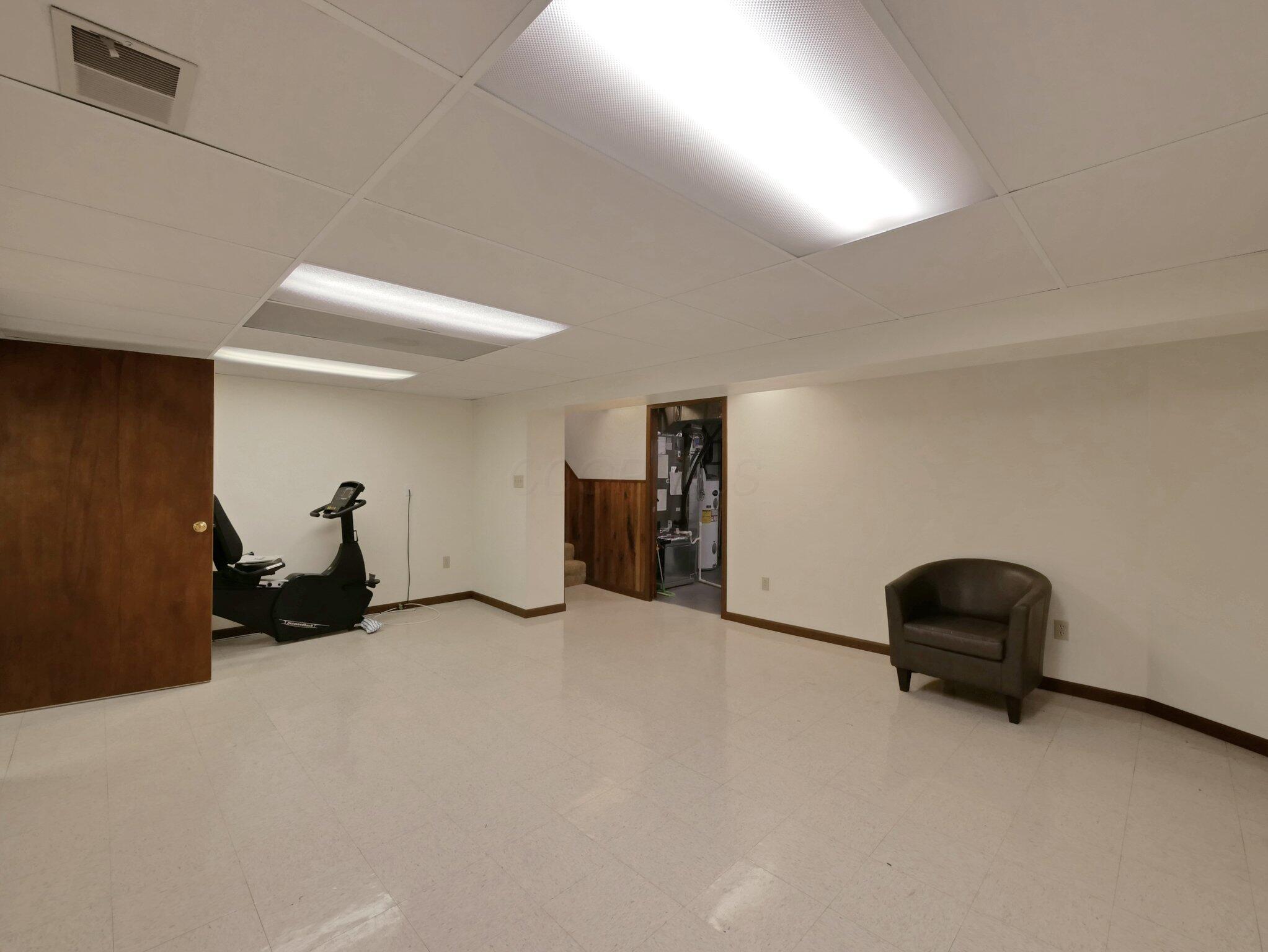 5840 Godown Road Columbus, OH 43235 - Photo 28 of 45 4th LEvel Rcreation Room