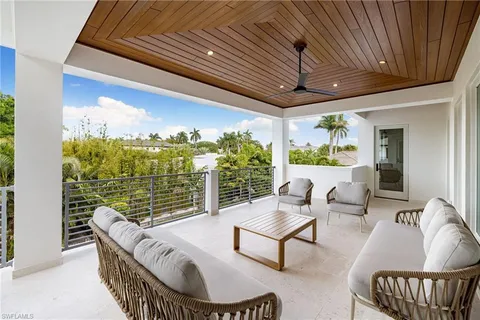 $8,799,000 | 1985 Crayton Road, Naples, FL 34102
