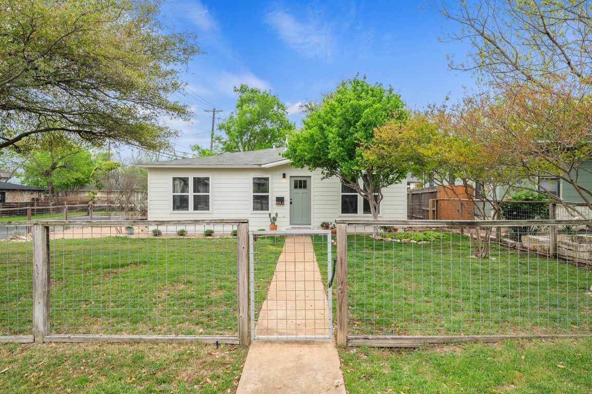 1901 West 40th Street, Unit A Austin, TX 78731 - Photo 1 of 40