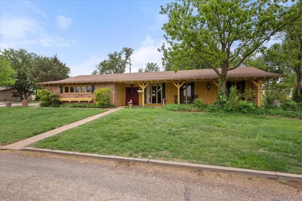 $269,900 | 7006 West 13th Street, Plainview, TX 79072