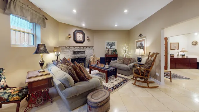 $769,500 | 315 East Union Avenue, Wheaton, IL 60187