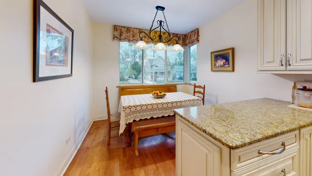 $769,500 | 315 East Union Avenue, Wheaton, IL 60187