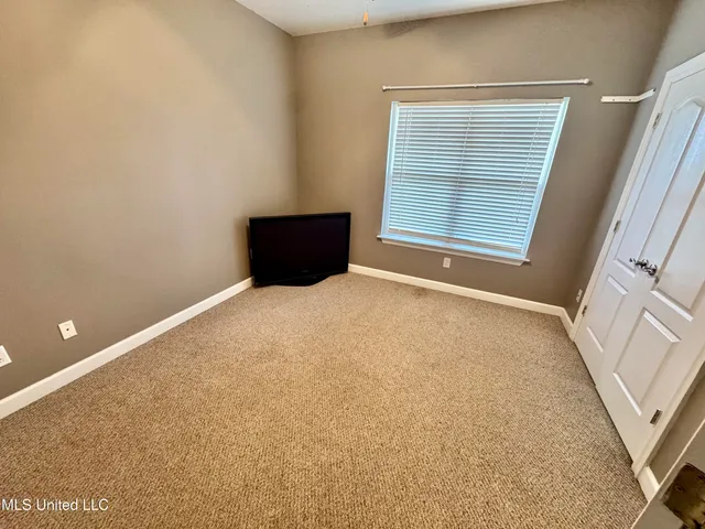 $265,000 | 755 Salem Avenue, Holly Springs, MS 38635