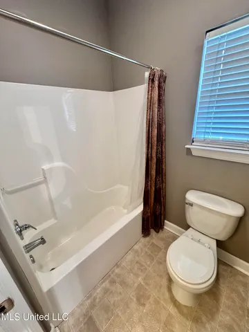 $265,000 | 755 Salem Avenue, Holly Springs, MS 38635