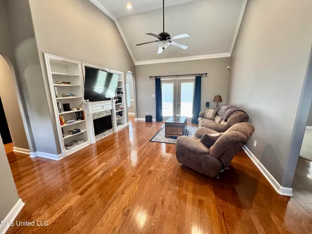 $265,000 | 755 Salem Avenue, Holly Springs, MS 38635