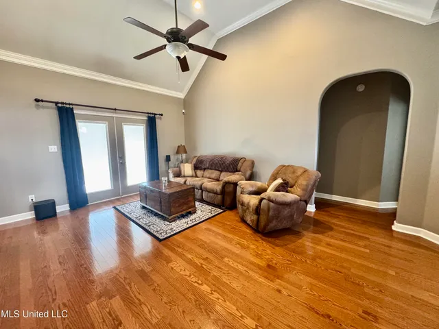 $265,000 | 755 Salem Avenue, Holly Springs, MS 38635