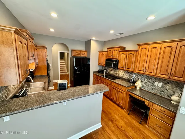 $265,000 | 755 Salem Avenue, Holly Springs, MS 38635