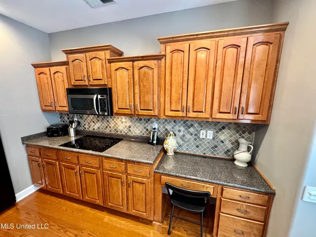 $265,000 | 755 Salem Avenue, Holly Springs, MS 38635