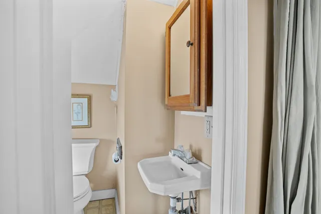 $549,900 | 169 Ashworth Avenue, Hampton, NH 03842