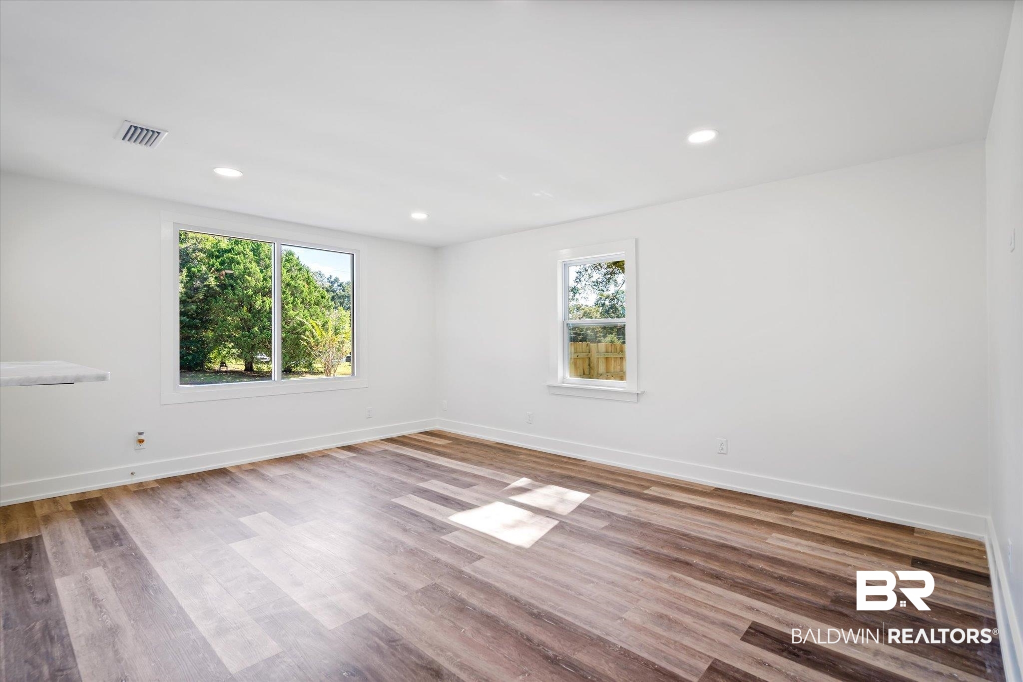 1315 Stevens Lane Mobile, AL 36618 - Photo 4 of 32