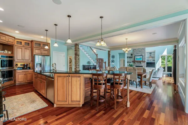 $1,999,000 | 455 South Shorewood Lane, Caryville, TN 37714