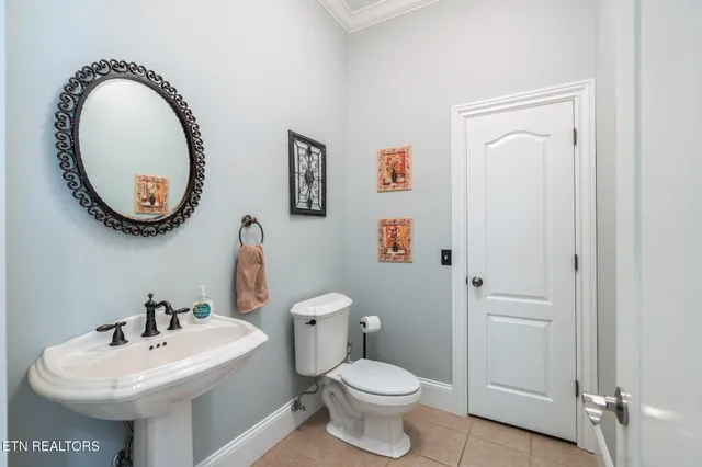 $1,999,000 | 455 South Shorewood Lane, Caryville, TN 37714