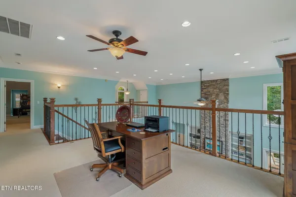$1,999,000 | 455 South Shorewood Lane, Caryville, TN 37714