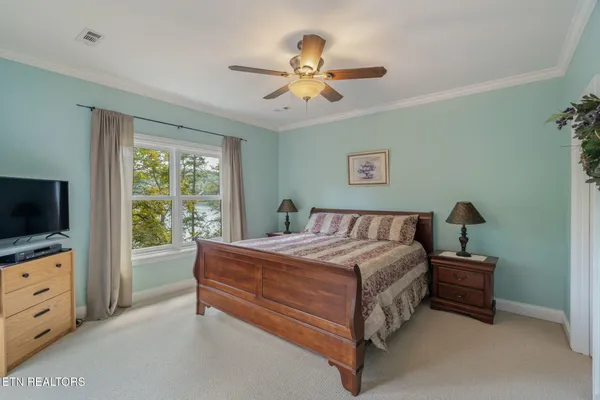 $1,999,000 | 455 South Shorewood Lane, Caryville, TN 37714