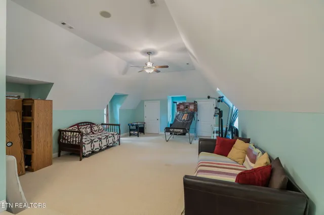 $1,999,000 | 455 South Shorewood Lane, Caryville, TN 37714