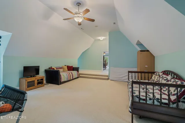 $1,999,000 | 455 South Shorewood Lane, Caryville, TN 37714