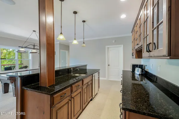 $1,999,000 | 455 South Shorewood Lane, Caryville, TN 37714
