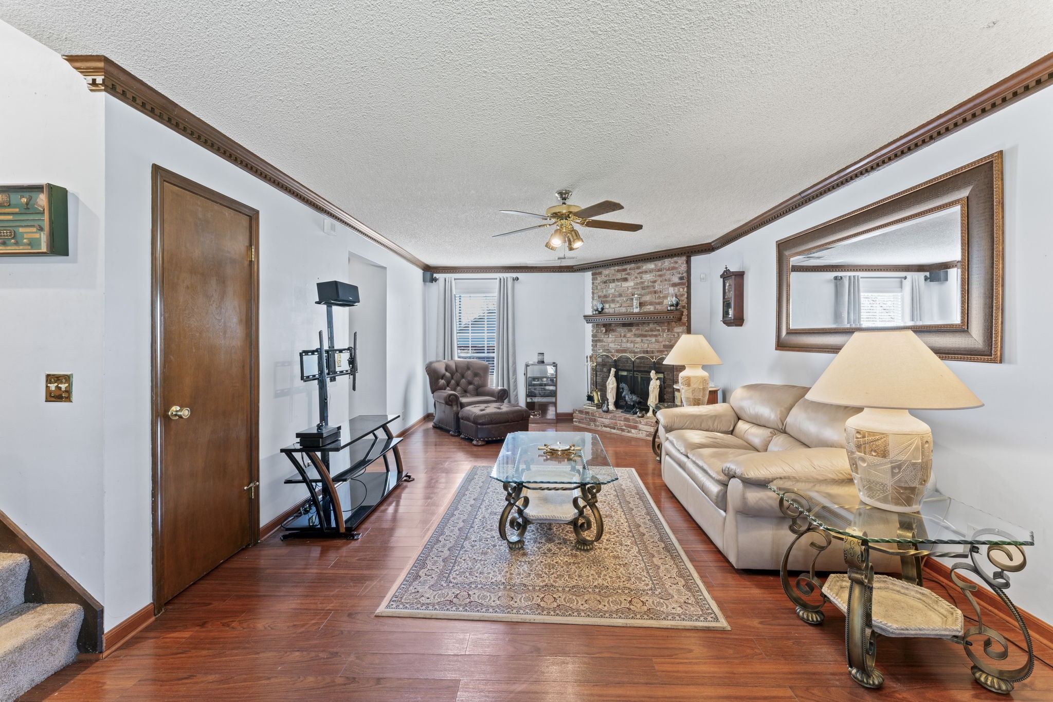 3369 Country Way Road Antioch, TN 37013 - Photo 5 of 17 a living room with furniture and a table