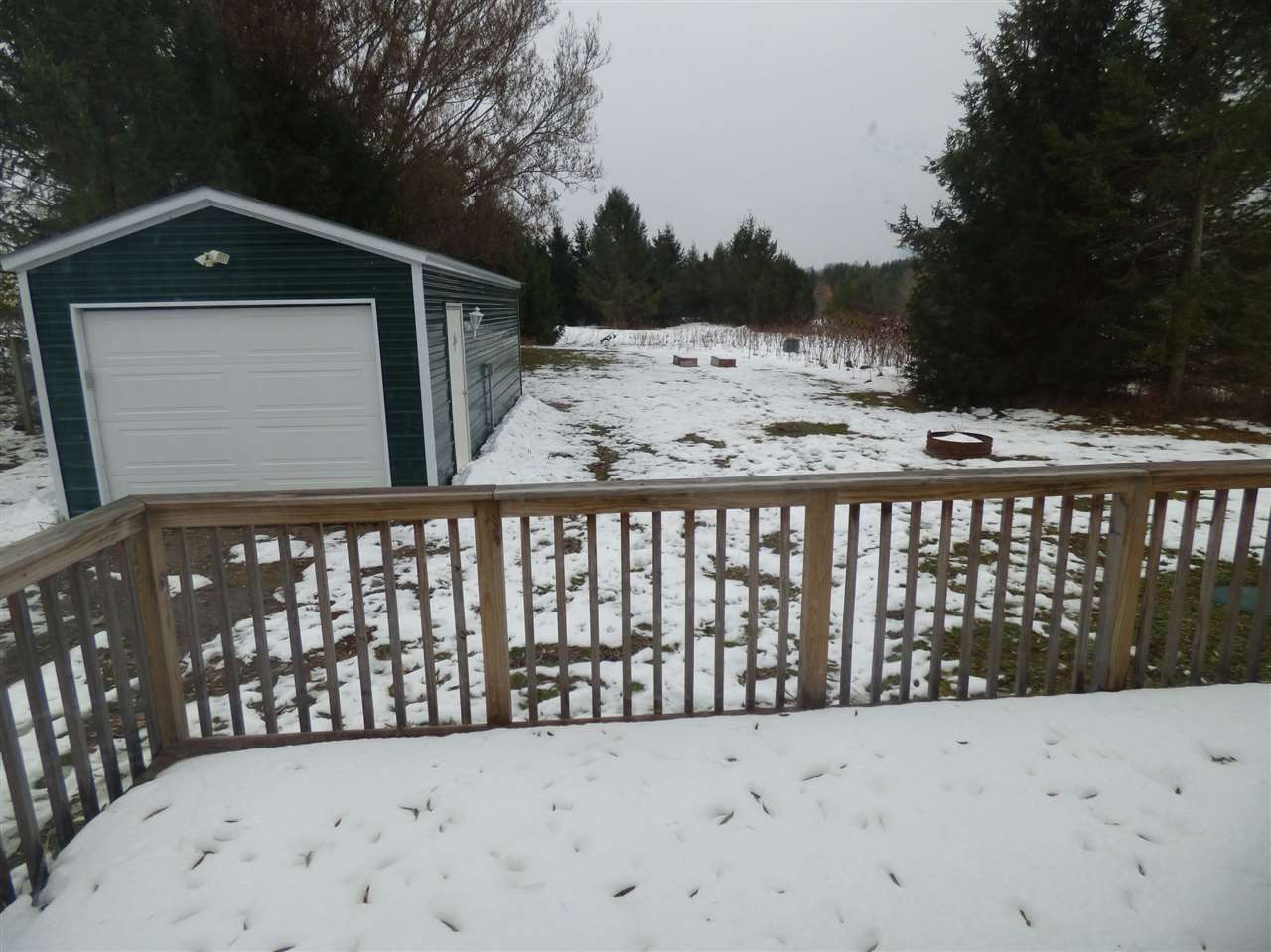 6279 Boone Road Traverse City, MI 49685 - Photo 7 of 27 1871960-6.JPG