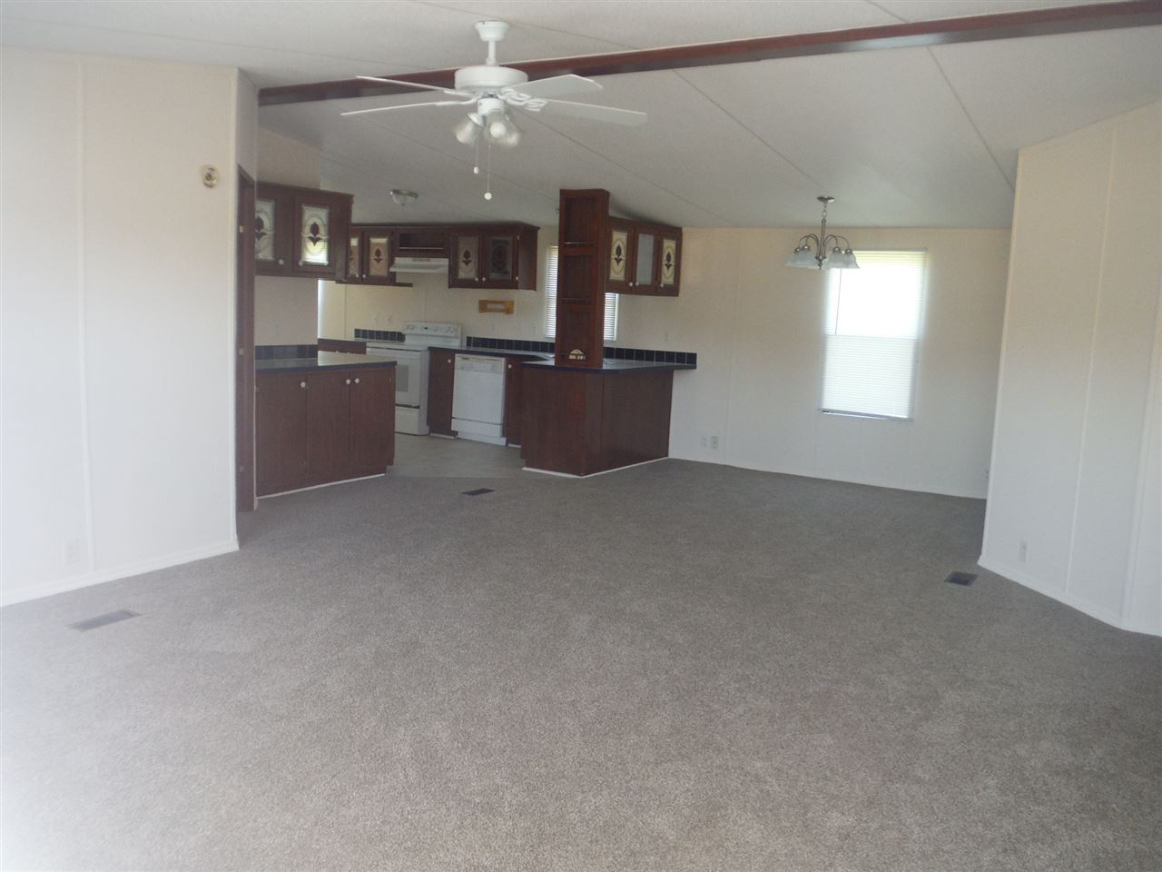 33015 Gilley Road Lillian, AL 36549 - Photo 14 of 44 Great Room