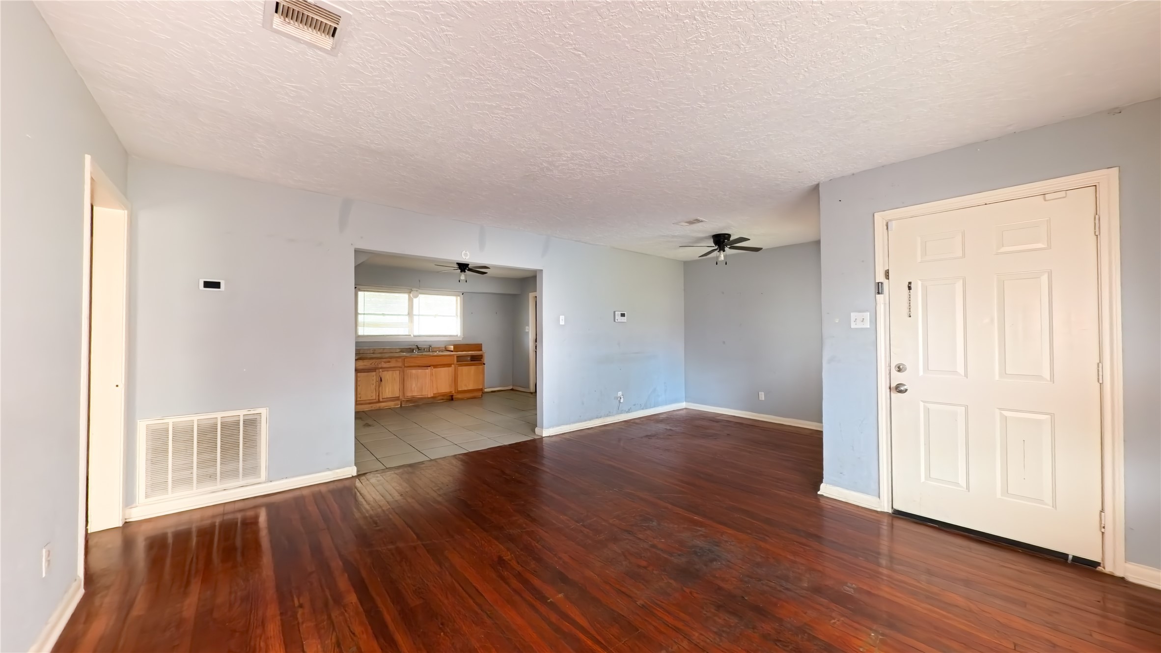 2208 Merle Street Pasadena, TX 77502 - Photo 4 of 11