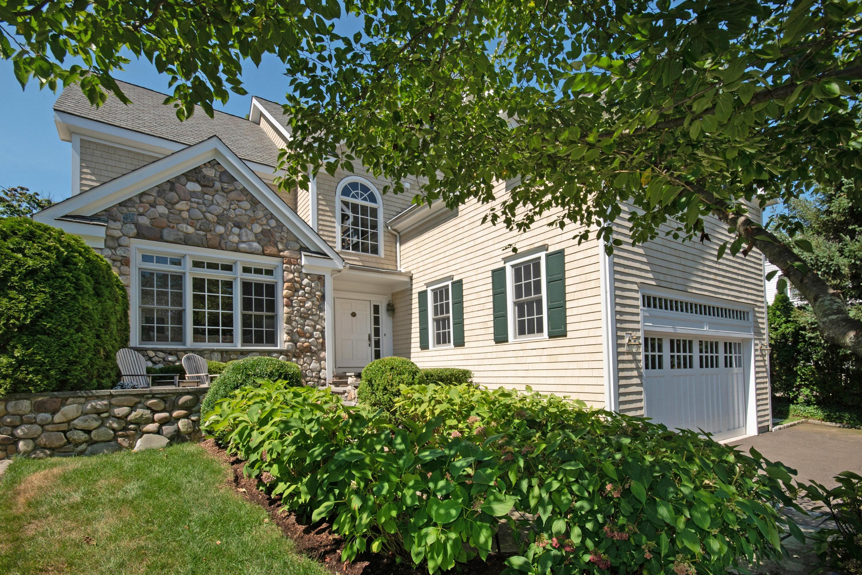 14 1/2 Roton Avenue Rowayton, CT 06853 - Photo 1 of 31 002-285995-DSC_1465 copy