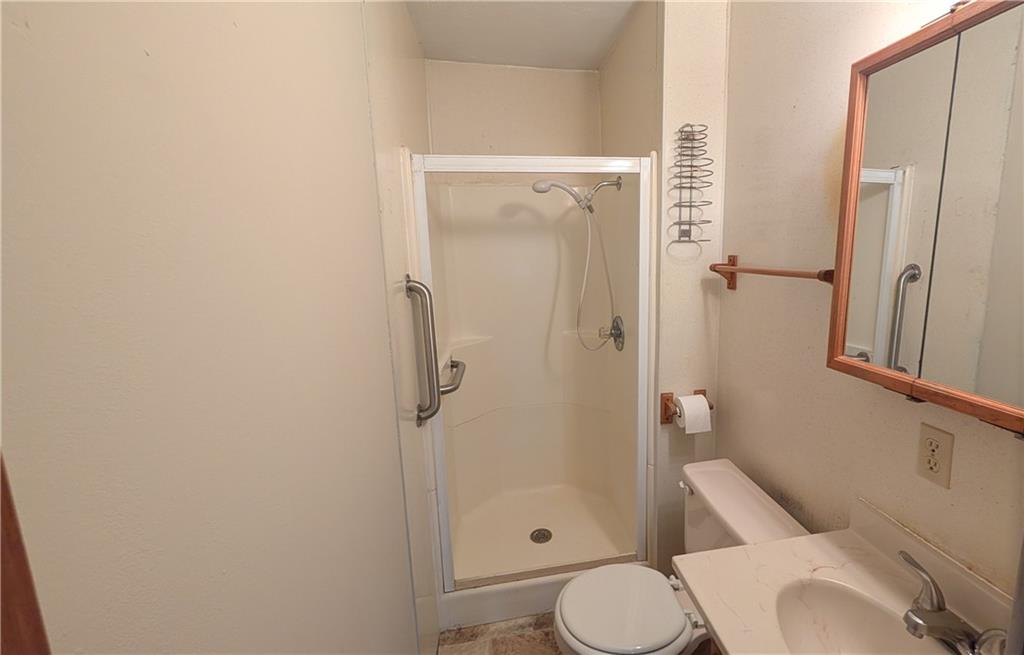 209 West Haven Road El Dorado Springs, MO 64744 - Photo 14 of 26