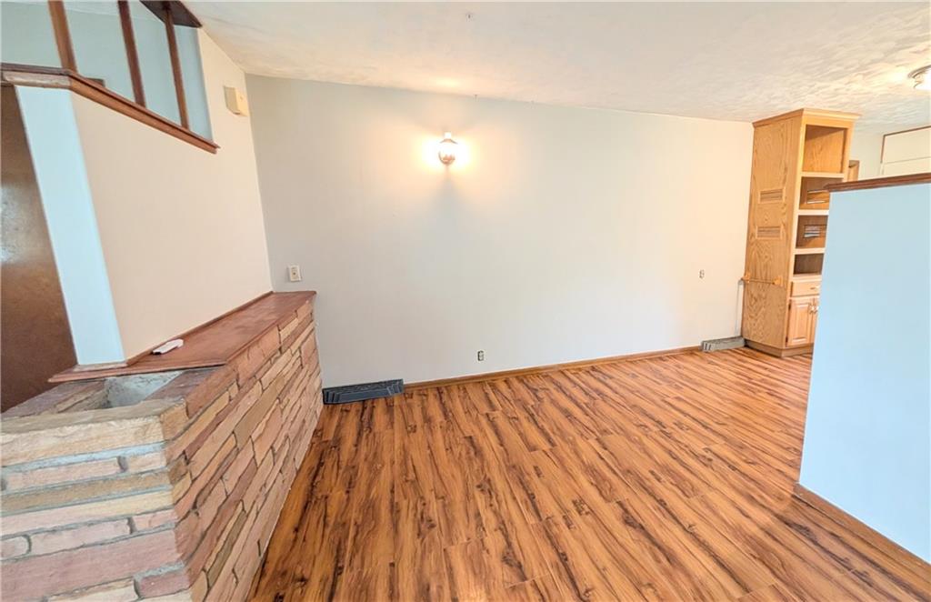 209 West Haven Road El Dorado Springs, MO 64744 - Photo 6 of 26