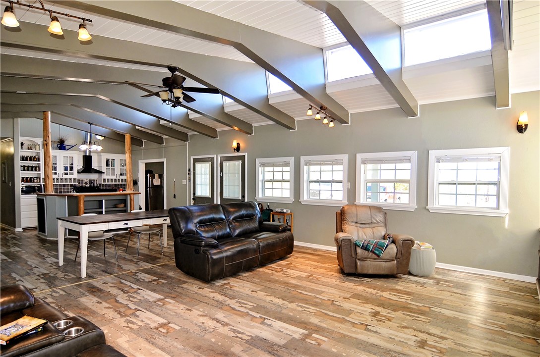 147 Trail Ridge Drive Sandia, TX 78383 - Photo 5 of 31 a living room with furniture and a flat screen tv