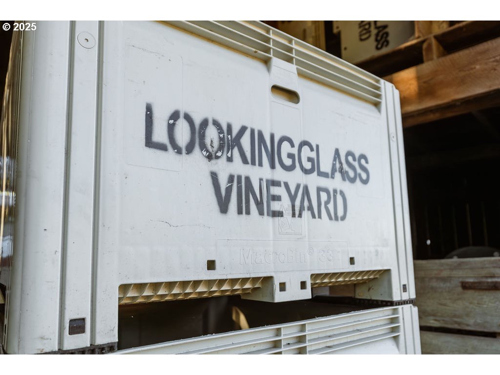 8690 Lookingglass Road Roseburg, OR 97471 - Photo 40 of 48