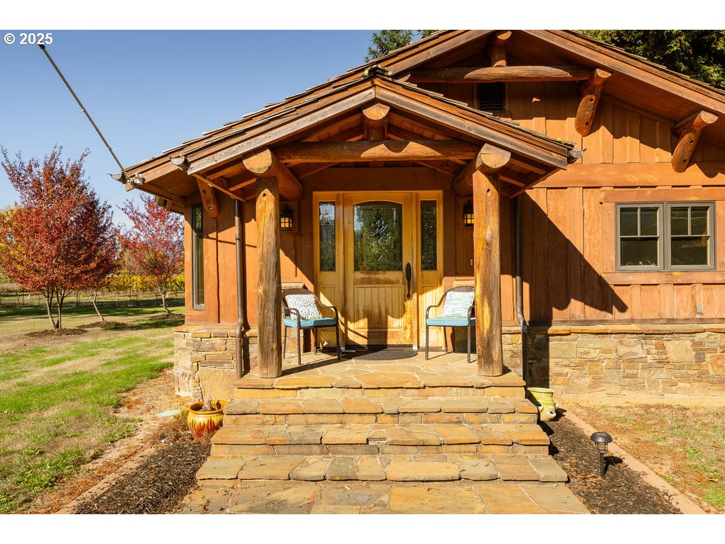 8690 Lookingglass Road Roseburg, OR 97471 - Photo 6 of 48