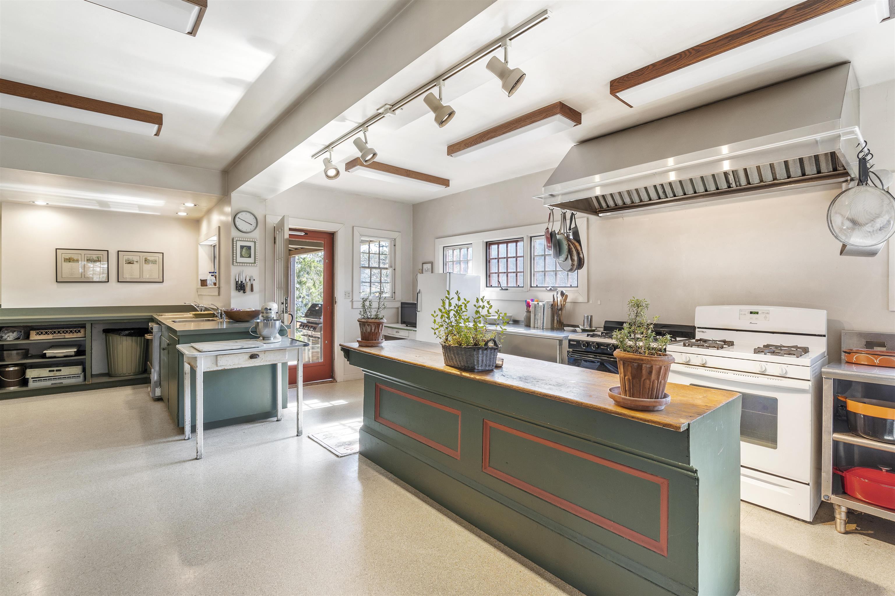 7 Brook Road Strafford, VT 05072 - Photo 10 of 33