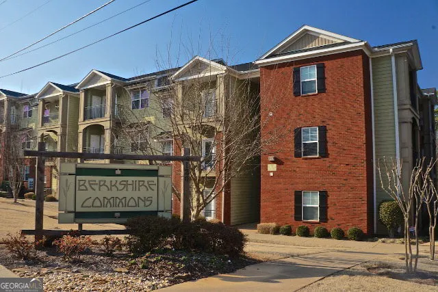 $1,775 | 120 Moose Club Drive, Unit B2, Athens, GA 30606
