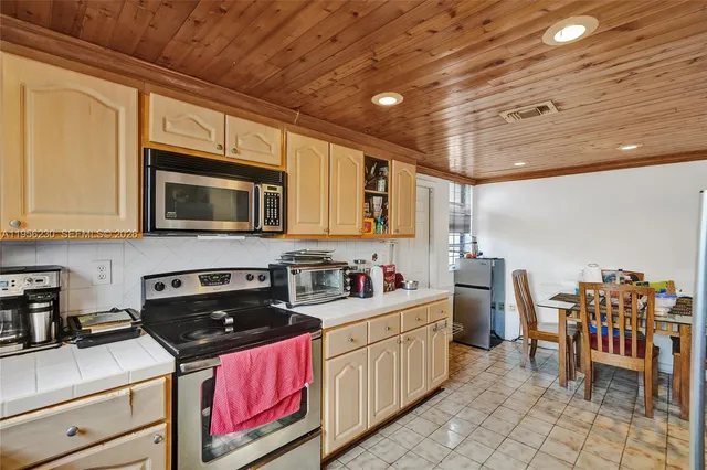 $1,250,000 | 2311 Southwest 5th Avenue, Miami, FL 33129