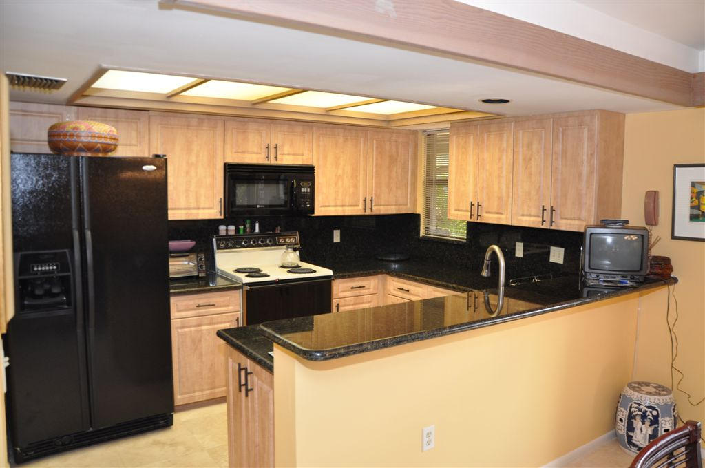 7091 Rain Forest Drive, Unit B6 Boca Raton, FL 33434 - Photo 11 of 21 DSC_8314