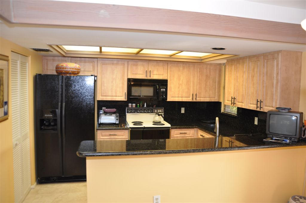 7091 Rain Forest Drive, Unit B6 Boca Raton, FL 33434 - Photo 12 of 21 DSC_8315