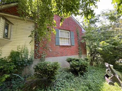 1112 Neelys Bend Road, Madison, TN 37115
