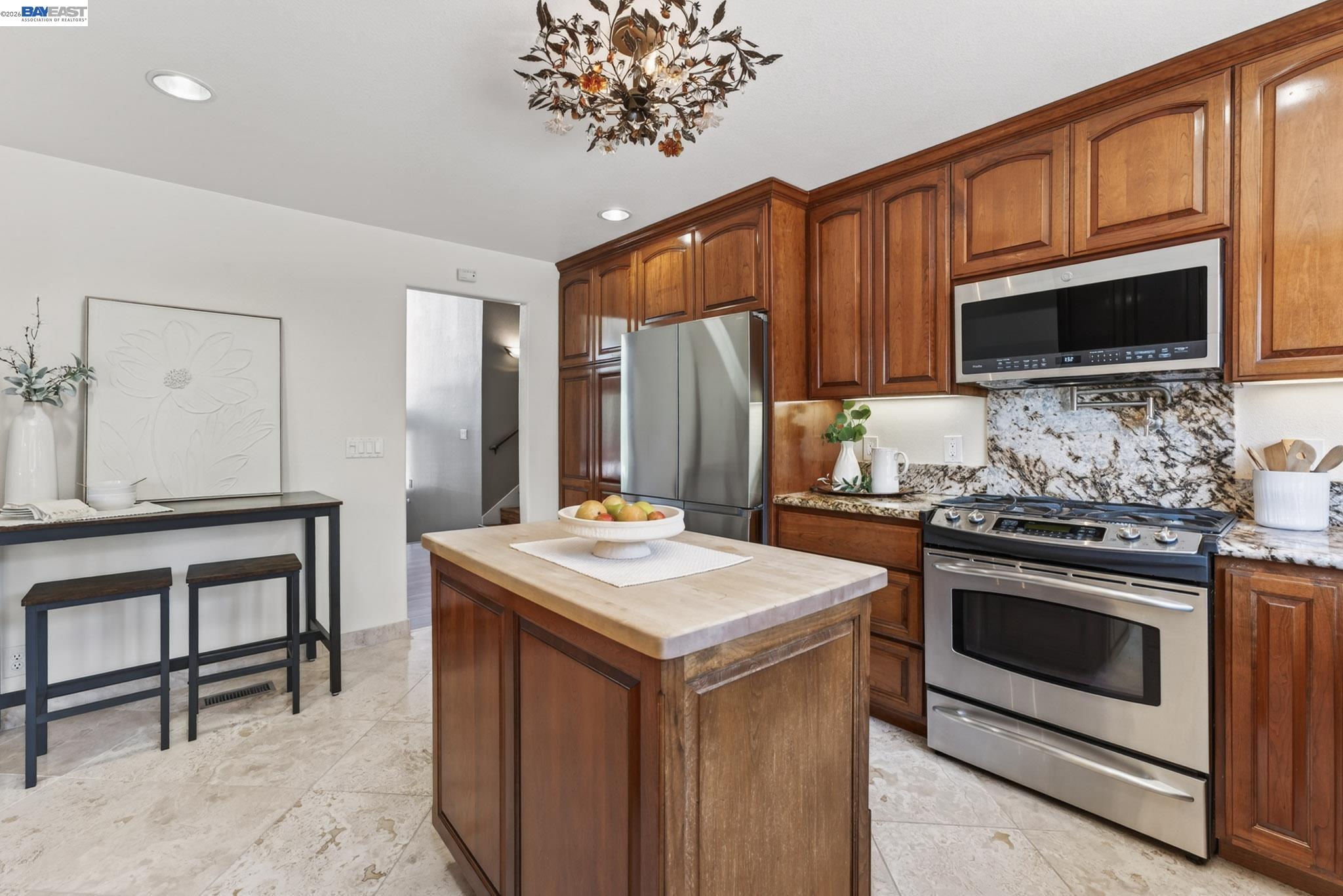 9693 Thunderbird Drive San Ramon, CA 94583 - Photo 12 of 48