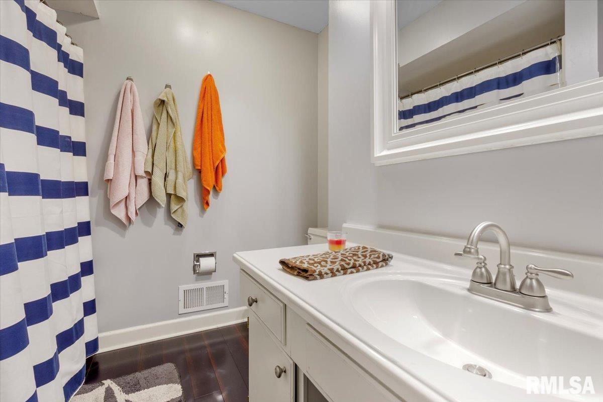 2801 Brandywine Road Springfield, IL 62704 - Photo 12 of 35 Gallery Image 12